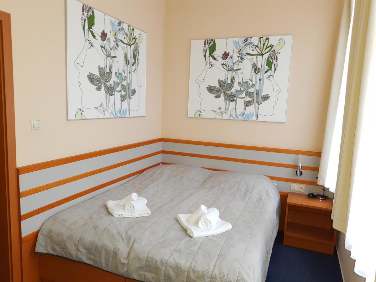 Hotel Air Holíč エクステリア 写真